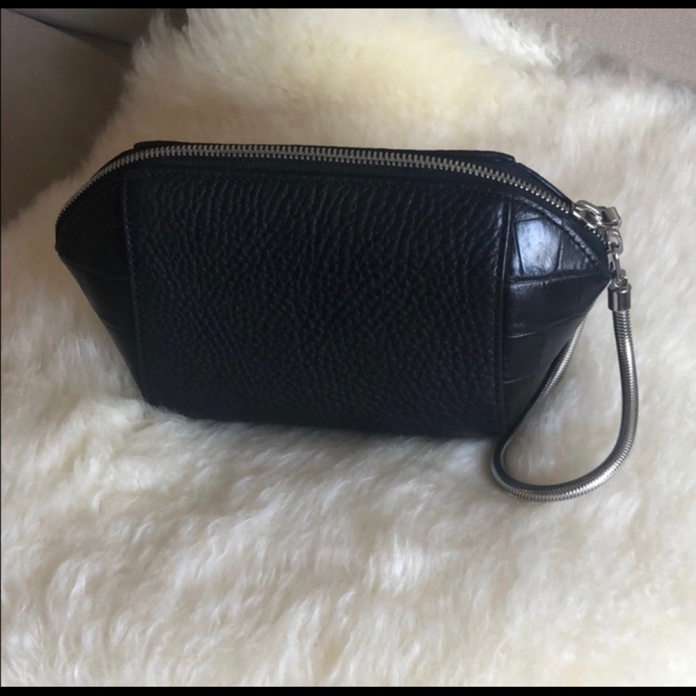 Clutch purse